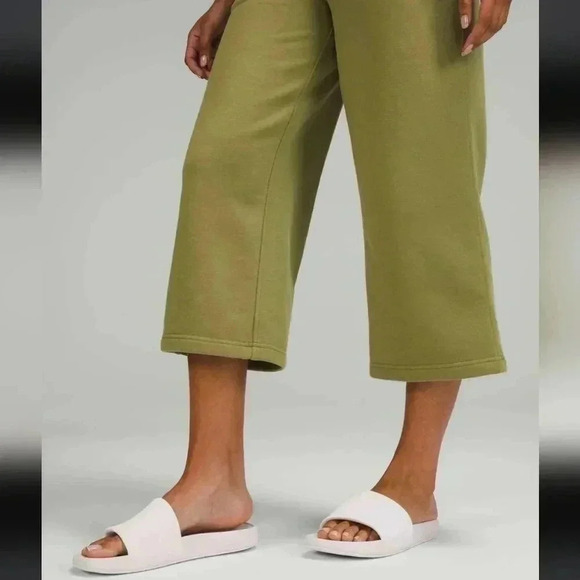 Lululemon Loungeful High-Rise Wide Leg Crop Bronze Green - Picture 5 of 8